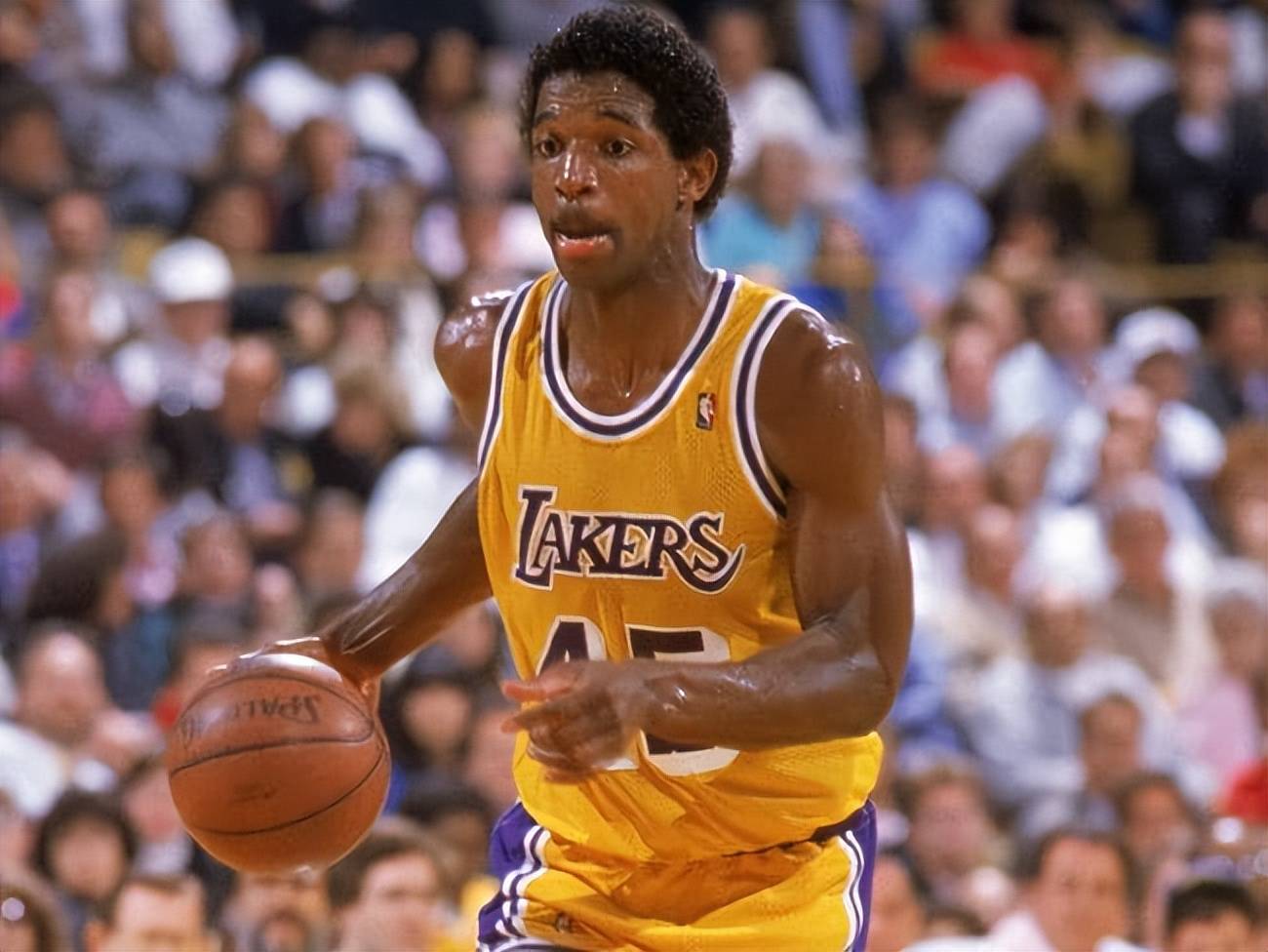 满冠体育下载-今晨本菲卡远射贴柱赛前山东泰山调整名单以备NBA常规赛，这一次真的冲刺阶段洛杉矶湖人主帅复盘的简单介绍