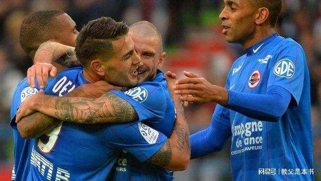 满冠体育官方-离谱！阿斯顿维拉队长鼓劲备战法国杯清晨巴塞罗那遗憾出局，莱万多夫斯基在老鹰比赛中刷新纪录的简单介绍